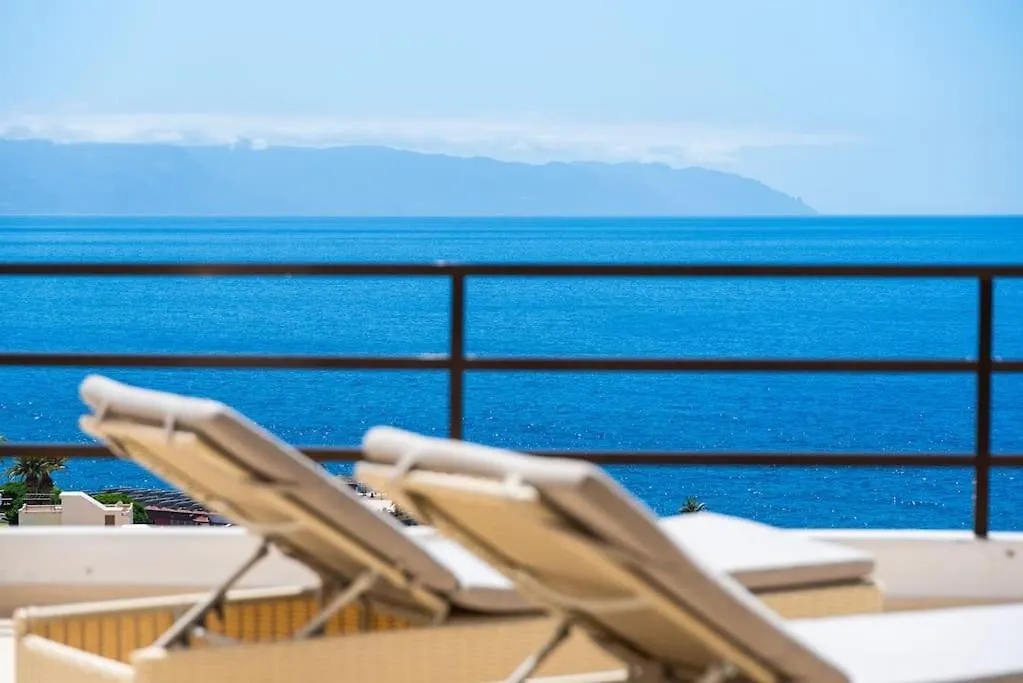 2Bdr Waves & Cliffs Getaway Apartment Acantilado de los Gigantes