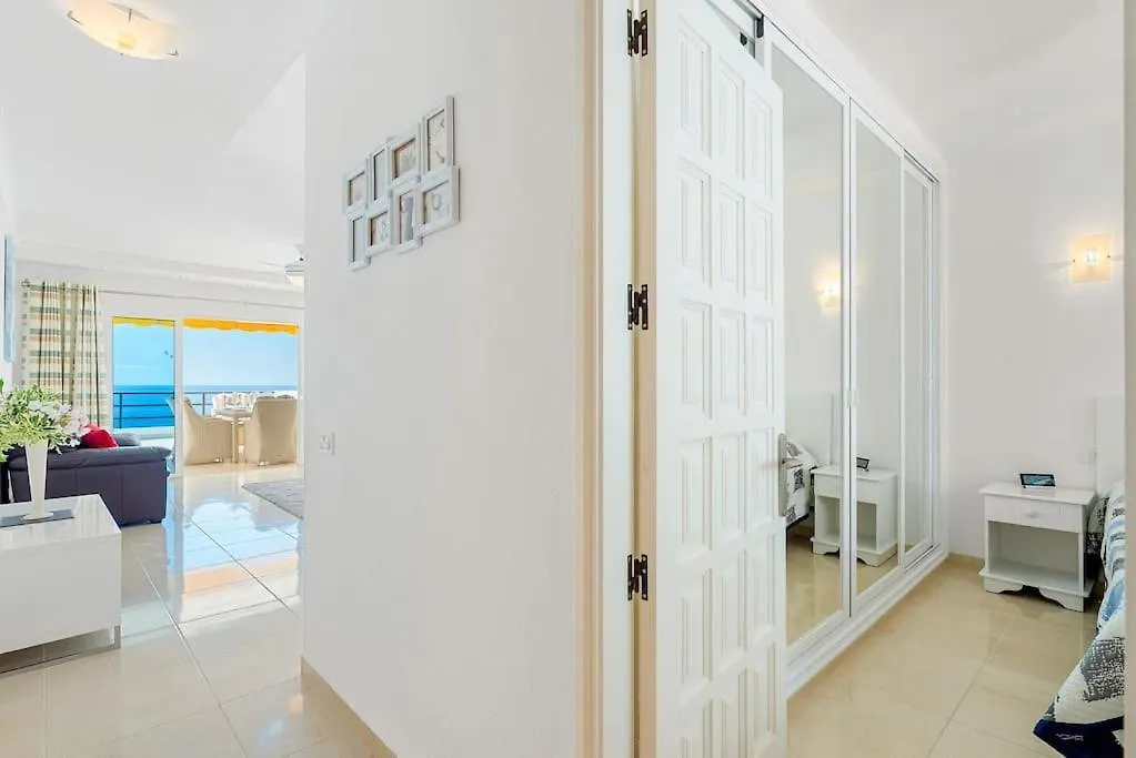 2Bdr Waves & Cliffs Getaway Apartment Acantilado de los Gigantes