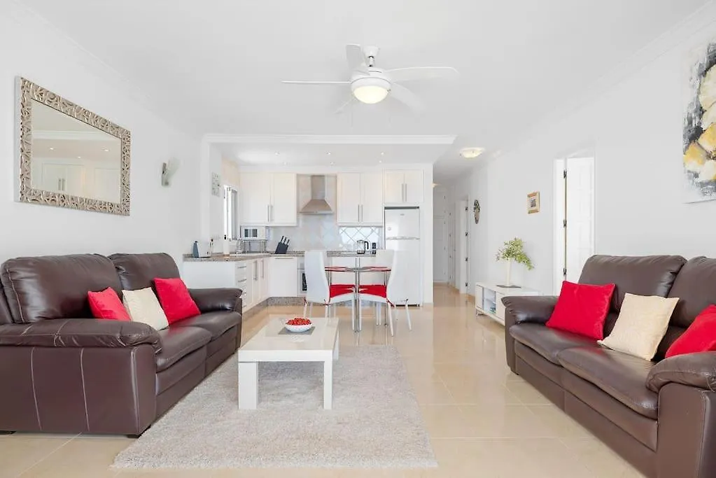 2Bdr Waves & Cliffs Getaway Apartment Acantilado de los Gigantes